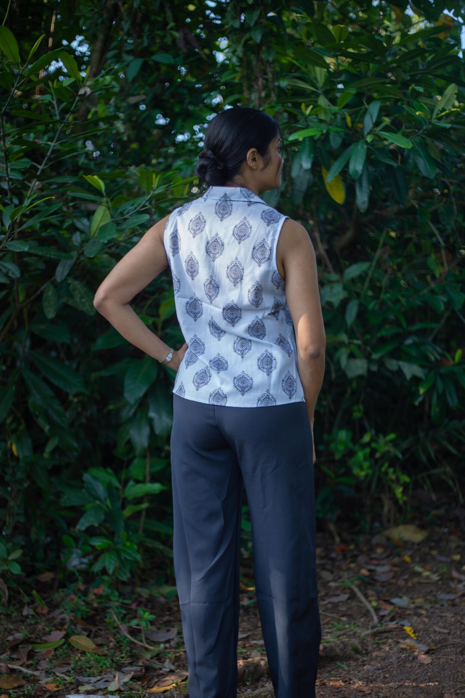 Azure Linen Top - Image 3